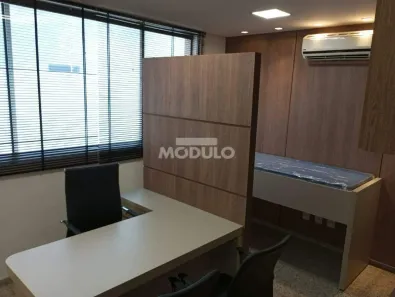 Sala Comercial para alugar, 16m² no Daniel Fonseca, Uberlândia