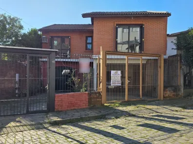 Casa com 3 Quartos à venda, 238m² no Santa Lúcia, Caxias do Sul