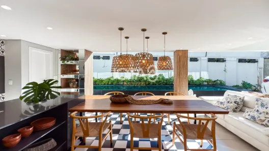 Casa de Condomínio com 3 Quartos à venda, 279m² no Santa Felicidade, Curitiba
