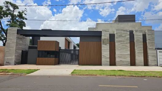 Sobrado com 3 Quartos à venda, 135m² no Jardim Veraneio, Campo Grande