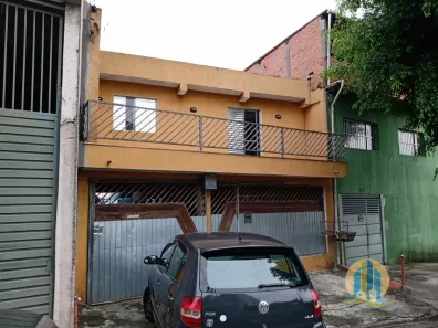 Casa com 3 Quartos à venda, 200m² no Parque Roseira, Carapicuíba