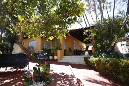 Casa com 3 Quartos à venda, 250m² no Cambeba, Fortaleza