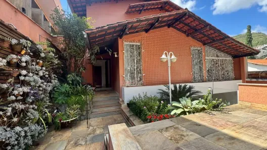 Casa com 4 Quartos à venda, 339m² no Comiteco, Belo Horizonte