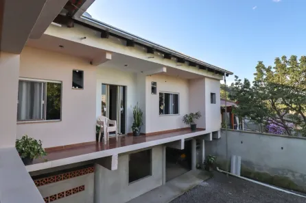 Casa com 3 Quartos à venda, 155m² no Carijós, Indaial
