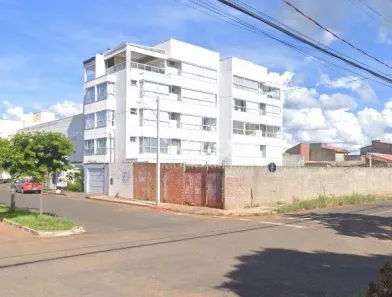 Lote/Terreno à venda, 450m² no Segismundo Pereira, Uberlândia