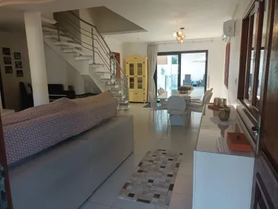 Casa com 4 Quartos à venda, 210m² no Daniela, Florianópolis