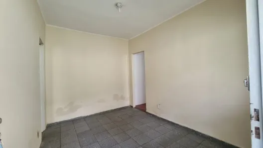 Casa com 1 Quarto para venda ou aluguel, 40m² no Marechal Hermes, Rio de Janeiro