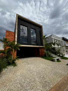 Casa com 3 Quartos à venda, 232m² no Villa Piemonte I, Franca
