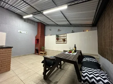Casa com 3 Quartos à venda, 145m² no Vila Voturua, São Vicente