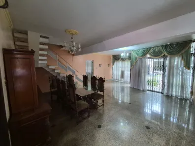 Imóvel Comercial com 7 Quartos para venda ou aluguel, 600m² no Cremação, Belém