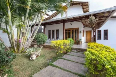 Casa com 3 Quartos à venda, 320m² no Jardim Riacho das Pedras, Contagem