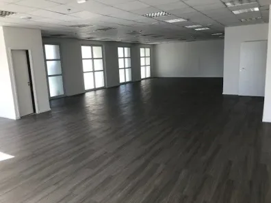 Sala Comercial para alugar, 295m² no Vila São Francisco (Zona Sul), São Paulo