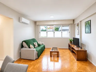 Apartamento com 3 Quartos para alugar, 98m² no Três Figueiras, Porto Alegre