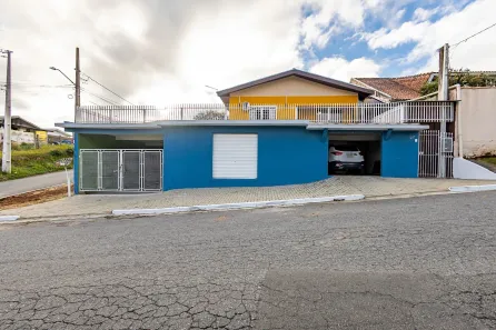 Imóvel Comercial com 3 Quartos à venda, 180m² no Taboão, Curitiba
