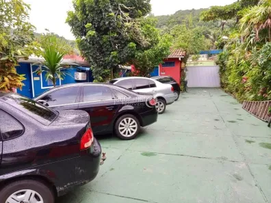 Casa com 11 Quartos à venda, 180m² no Jardim Las Palmas, Guarujá