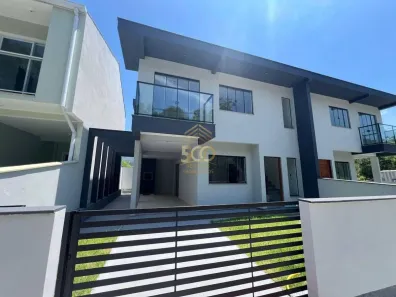 Sobrado com 3 Quartos à venda, 101m² no Forquilhas, São José
