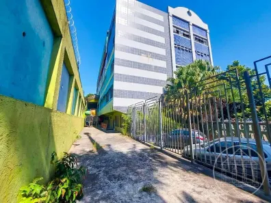Prédio Comercial à venda, 3000m² no Capão Redondo, São Paulo