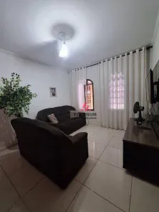 Casa com 3 Quartos à venda, 125m² no Parque Aeroporto, Taubaté