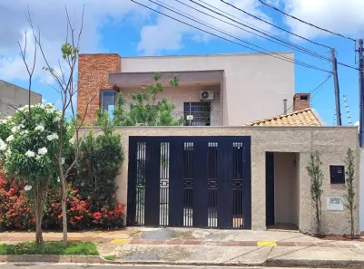 Sobrado com 3 Quartos para alugar, 242m² no Vila Vilas Boas, Campo Grande