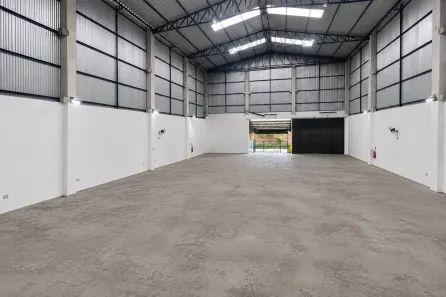 Prédio Residencial para alugar, 800m² no Quintas do Calhau, São Luís