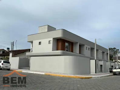Casa com 2 Quartos à venda, 75m² no Rio Pequeno, Camboriú