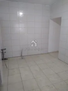 Casa com 2 Quartos para alugar, 100m² no Parque dos Príncipes, Jacareí