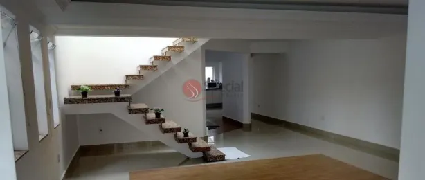 Sobrado com 3 Quartos à venda, 370m² no Vila Regente Feijó, São Paulo