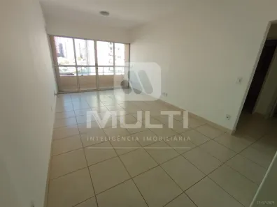 Apartamento com 3 Quartos para alugar, 81m² no Osvaldo Rezende, Uberlândia