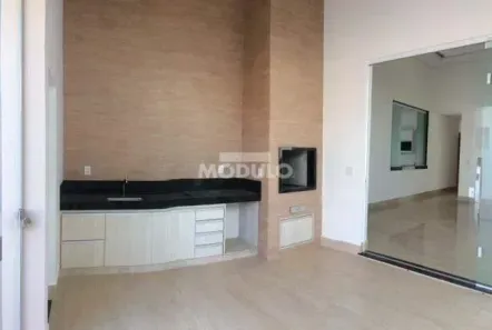 Casa de Condomínio com 3 Quartos para alugar, 200m² no Jardim Botânico, Uberlândia