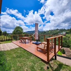 Casa de Condomínio com 4 Quartos à venda, 230m² no Recanto Araucária, Campos do Jordão