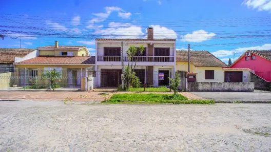 Casa com 3 Quartos para alugar, 277m² no Três Vendas, Pelotas