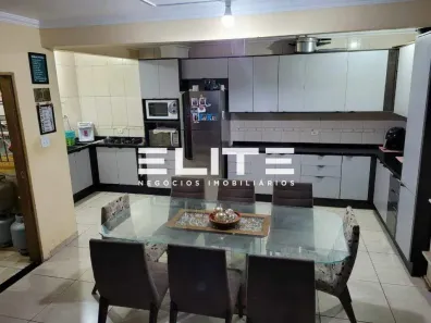 Sobrado com 3 Quartos à venda, 213m² no Vila Homero Thon, Santo André