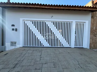 Casa com 4 Quartos para alugar, 238m² no Jaraguá, Piracicaba