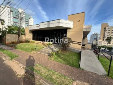 Prédio Comercial para alugar, 517m² no Tabajaras, Uberlândia