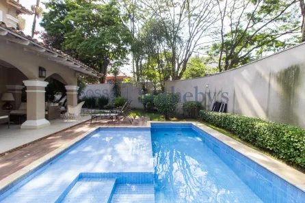 Casa com 3 Quartos à venda, 390m² no Pacaembu, São Paulo