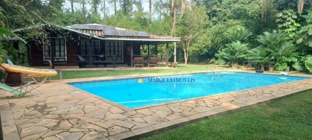 Fazenda/Sítio com 4 Quartos à venda, 160m² no Arataba, Louveira