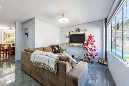 Casa de Condomínio com 3 Quartos à venda, 200m² no Cavalhada, Porto Alegre