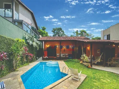 Casa de Condomínio com 3 Quartos à venda, 194m² no São Paulo II, Cotia