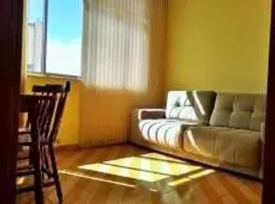 Apartamento com 1 Quarto para alugar, 27m² no Várzea, Teresópolis