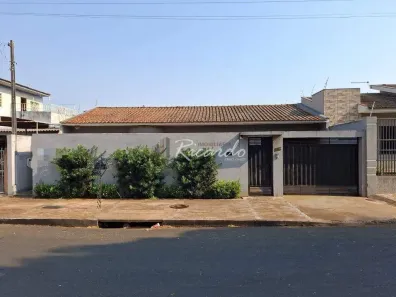 Casa com 3 Quartos à venda, 191m² no Vila Nova, Arapongas
