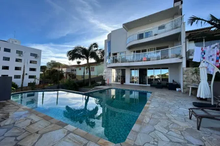 Casa com 3 Quartos à venda, 354m² no Brasília, Pato Branco