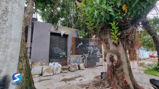 Lote/Terreno à venda, 217m² no São Geraldo, Porto Alegre