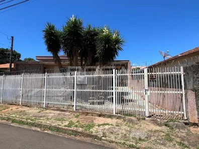 Casa com 2 Quartos à venda, 160m² no Jardim Paulista, São Carlos