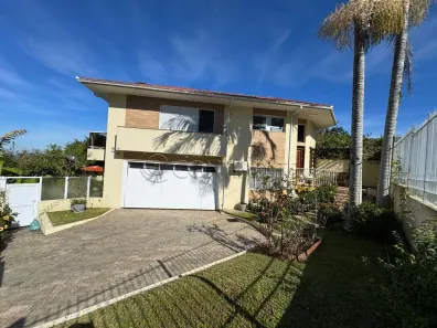 Casa com 4 Quartos à venda, 260m² no Coqueiros, Florianópolis