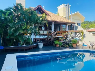 Casa com 4 Quartos à venda, 530m² no João Paulo, Florianópolis