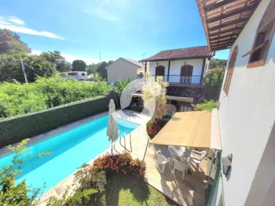 Casa com 4 Quartos à venda, 216m² no Maria Paula, Niterói