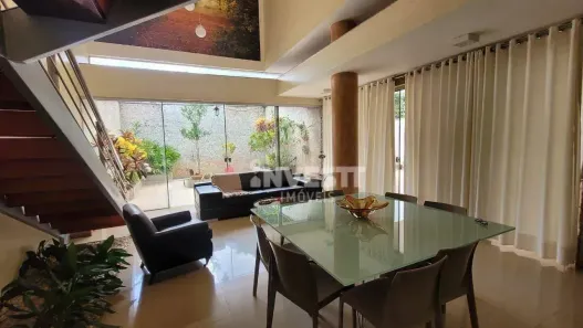 Sobrado com 4 Quartos à venda, 232m² no Setor Castelo Branco, Goiânia