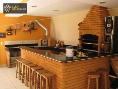 Casa com 3 Quartos à venda, 360m² no Centro, Botucatu