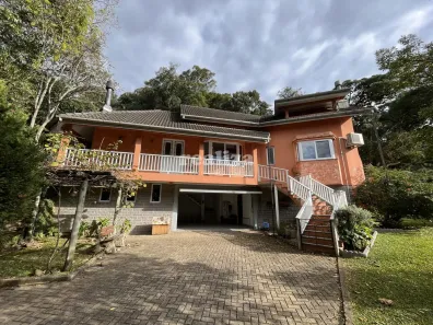 Casa com 4 Quartos à venda, 294m² no Alpes Verdes, Canela