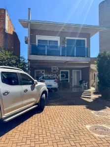 Sobrado com 2 Quartos à venda, 214m² no FAG, Cascavel